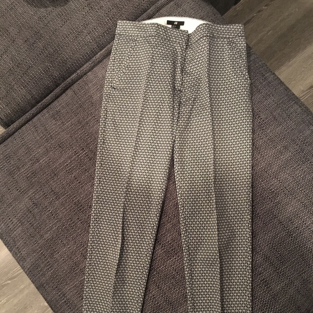 Patterned pants - Picture 3 of 3